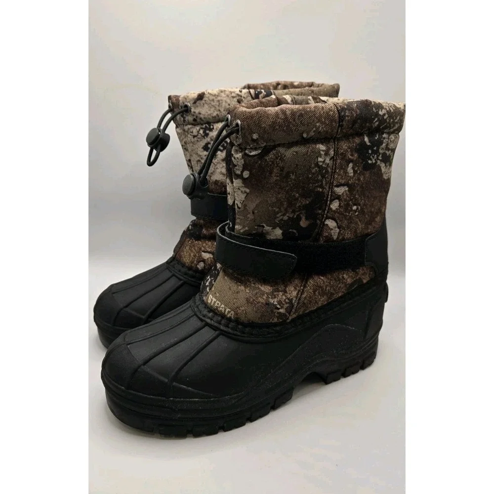 Outdoor Kids Youth Size 2 Camo Winter Snow Boots 3M Thinsulate Waterproof